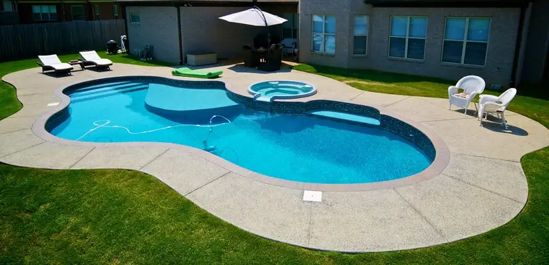 Freeform Pool Shape